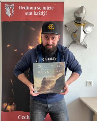 Zdravím tě Dobrodruhu! Vesmír Duny opět volá! 🌍✨ Ve hře Duna: Impérium – Povstání se ocitneš uprostřed konfliktu o vládu...